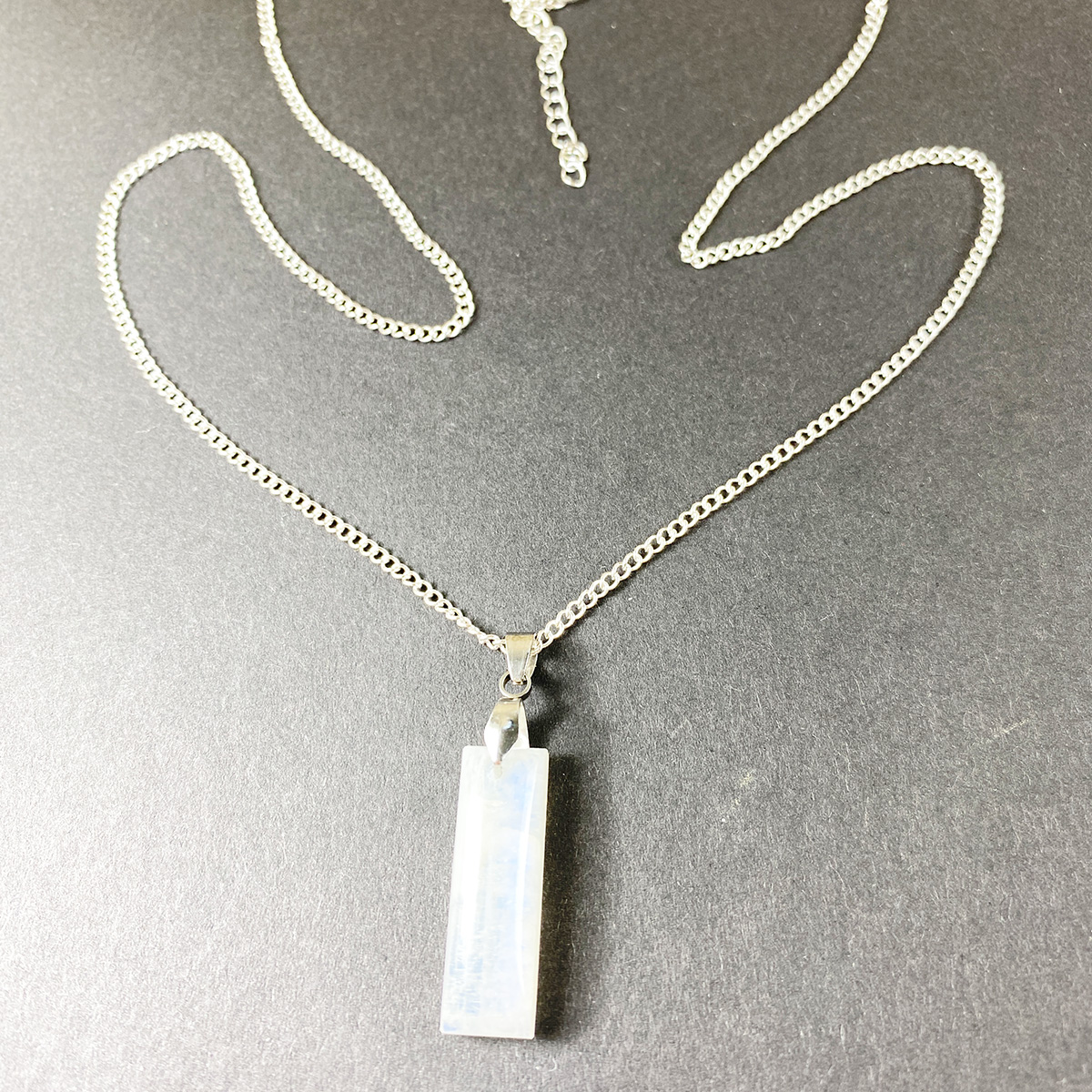 Mondstein Kette